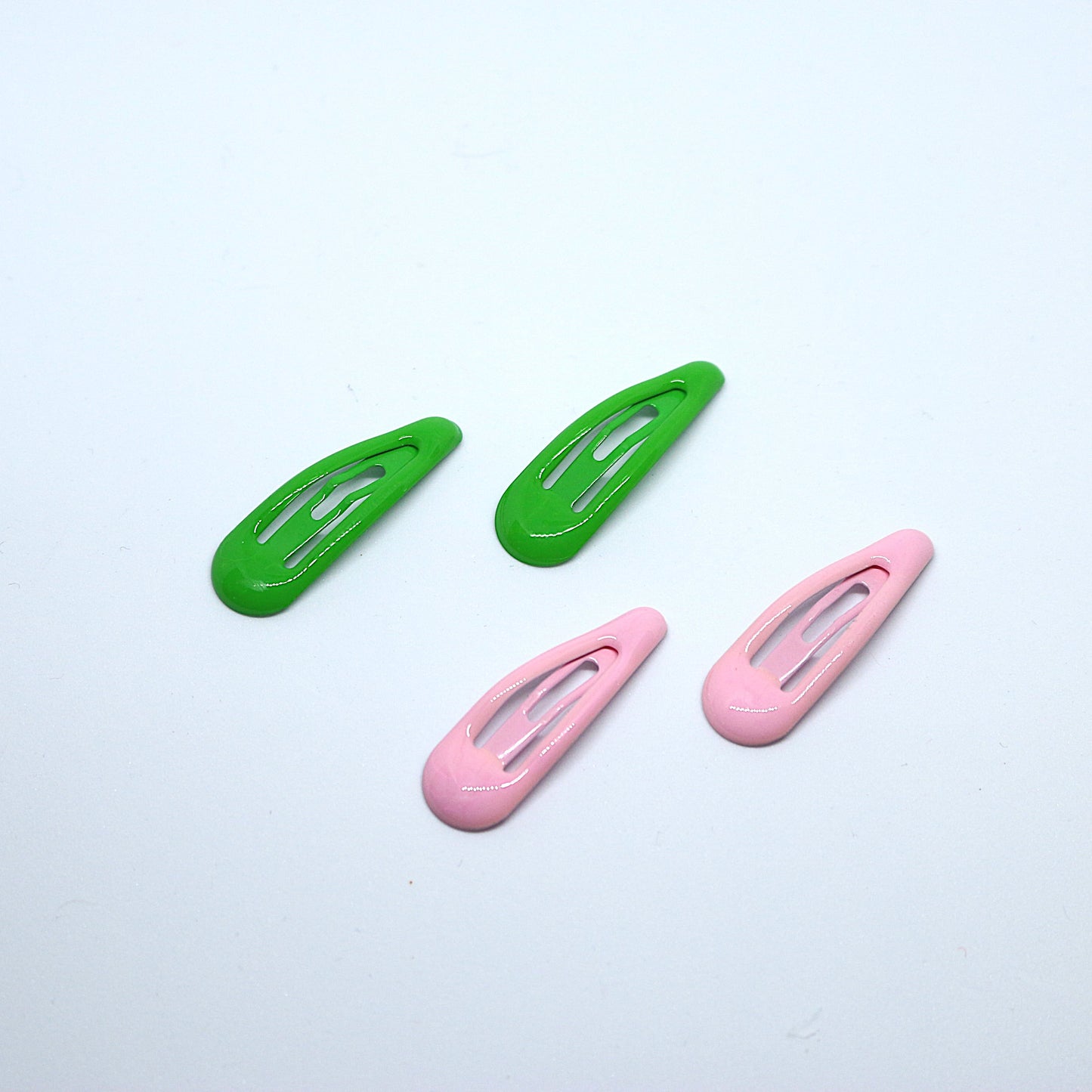 Gloss finish tic tac small hair clips - Baby pink and green